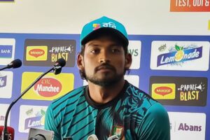 বাংলাদেশ টেস্ট দলের অধিনায়কত্ব থেকে সরে দাঁড়ালেন নাজমুল হোসেন শান্ত।